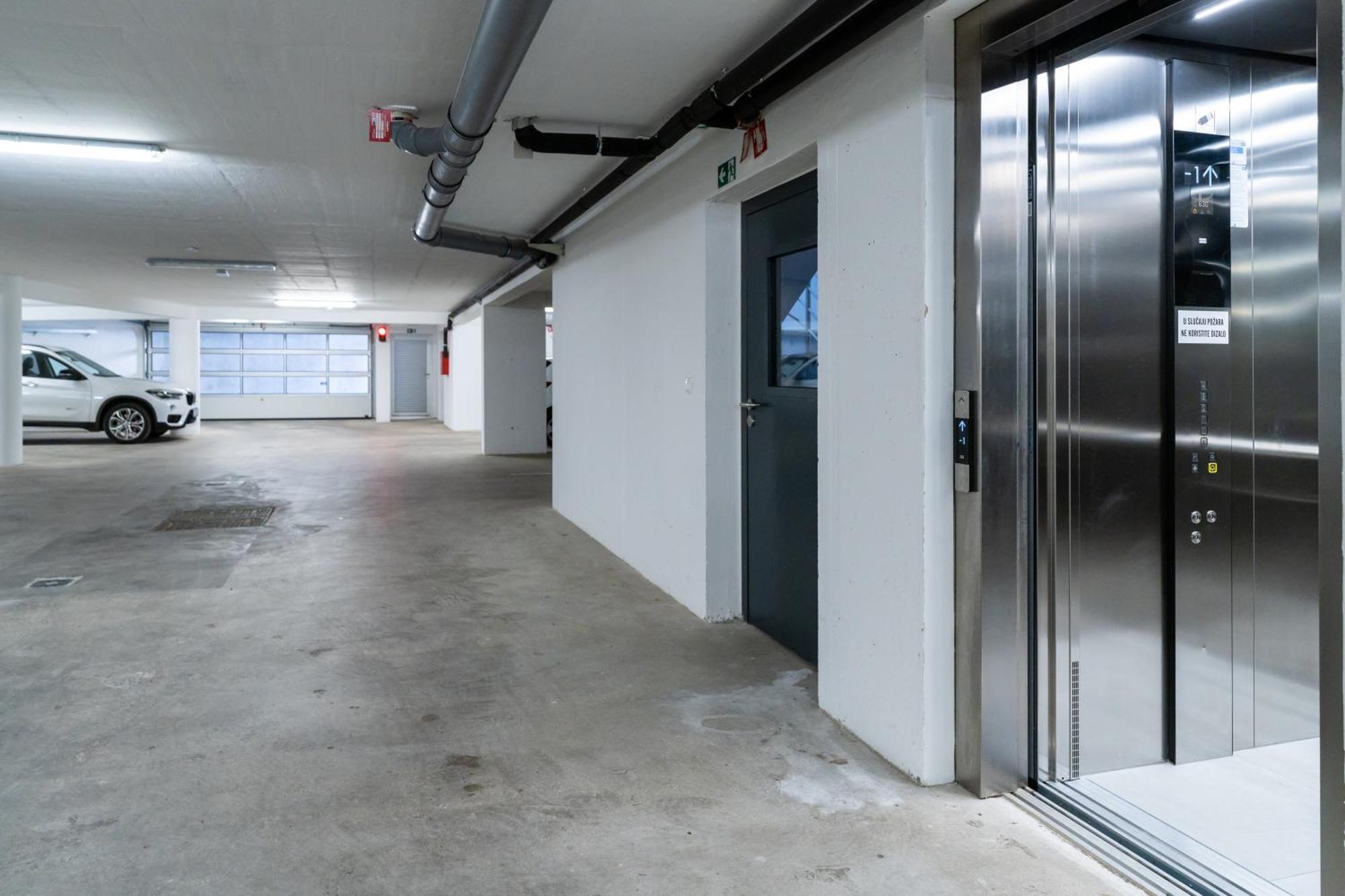 דירות Tres Fenestras Zadar - Private Parking מראה חיצוני תמונה